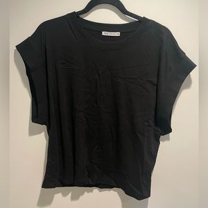 Zara Muscle Black Tee